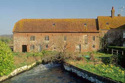 Breamore Mill