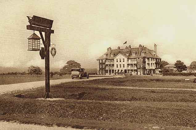 Brockenhurst - the Balmer Lawn Hotel in the early 20th century