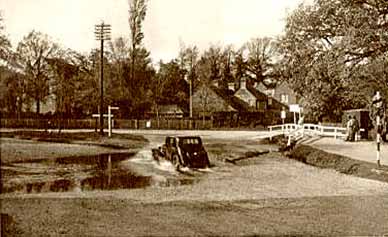Brockenhurst water splash - another 1930s or maybe 1940s scene