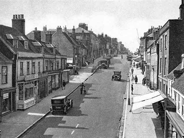 Lymington - the High Street, perhaps in the 1920s